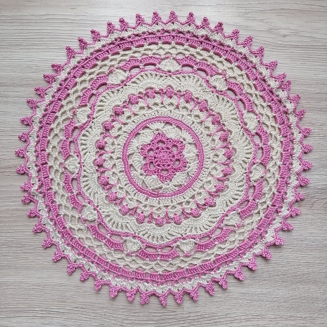 Pertevniyal Mandala Doily