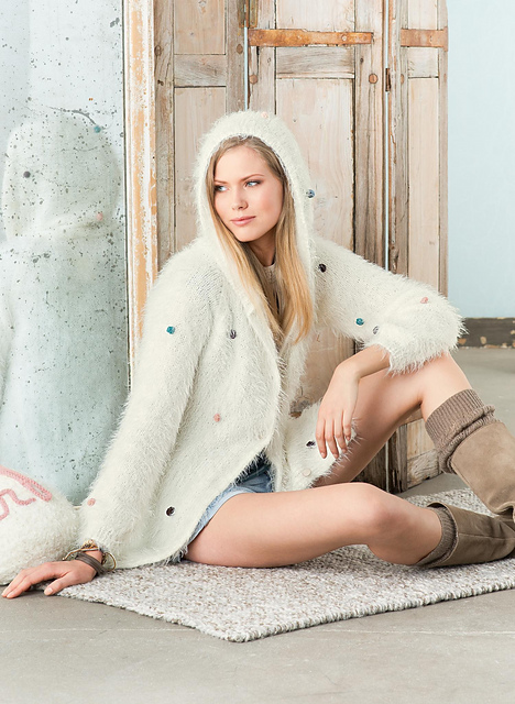 18 Gilet long à capuche