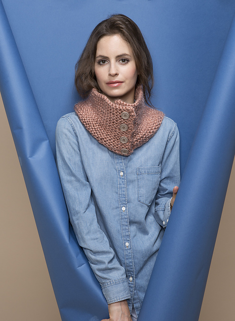 n°10 Snood boutonné - M0376