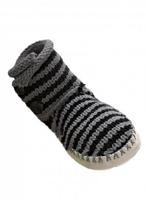 n°22 Chaussons rayés - M0471