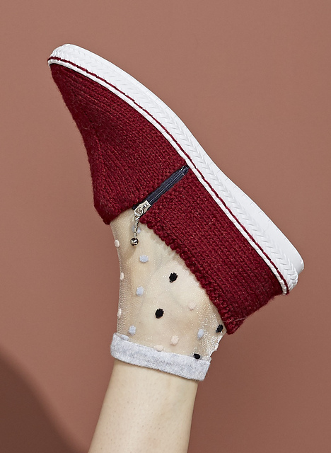 n°11 Chaussures basses zippées - M0389