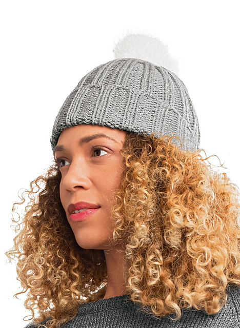 08 Bonnet pompon - M0085