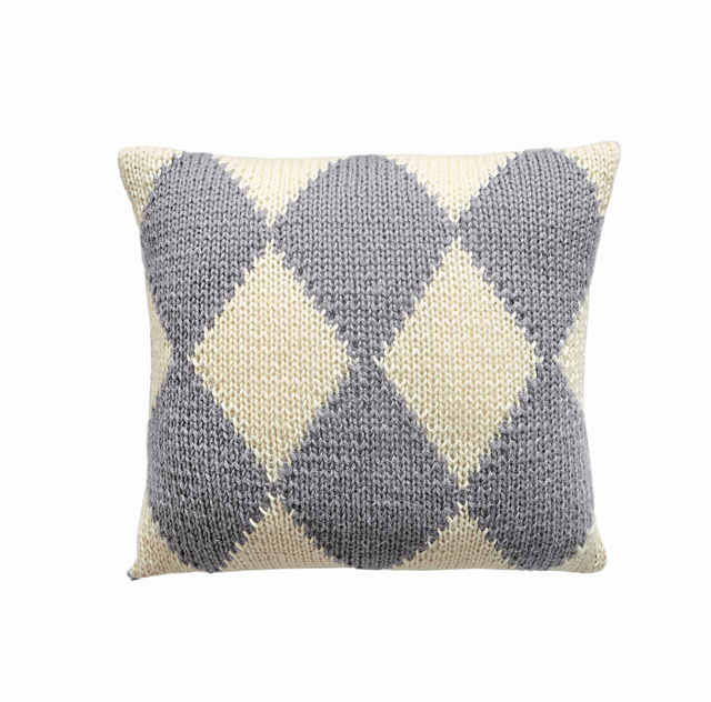 41 Coussin à losanges