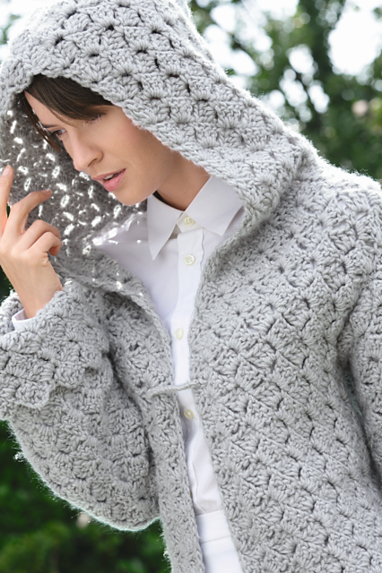 17 Manteau à capuche