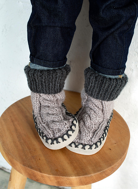 07 Chaussons à torsade - M2206