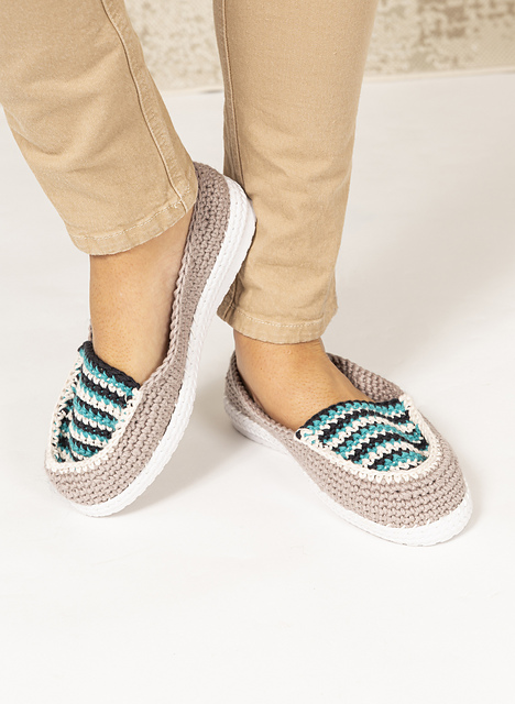 Mocassins au crochet - M2280