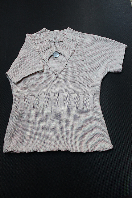# 22 Pulli mit Taillenbetonung