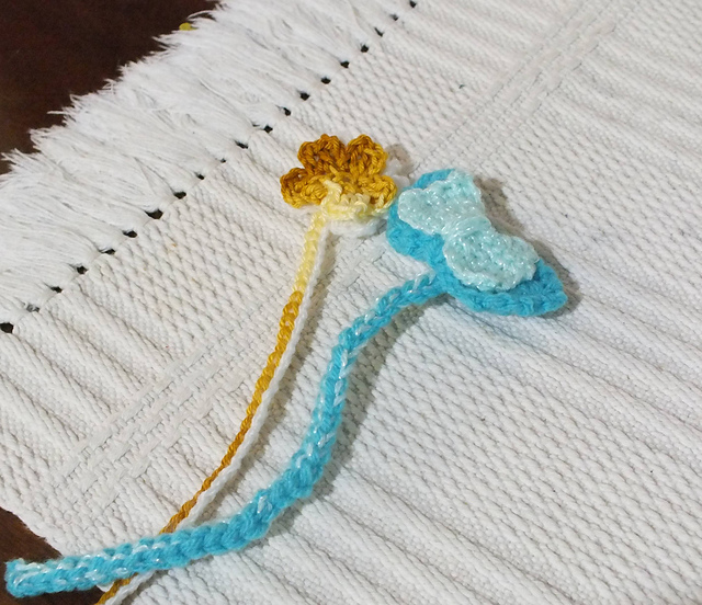 Crochet bow and flower bookmark!