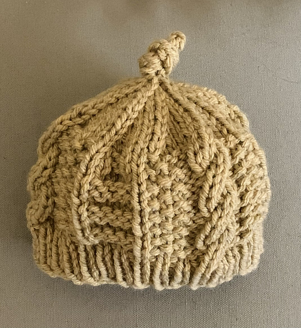 Seed-Ladder-Cable Baby Hat