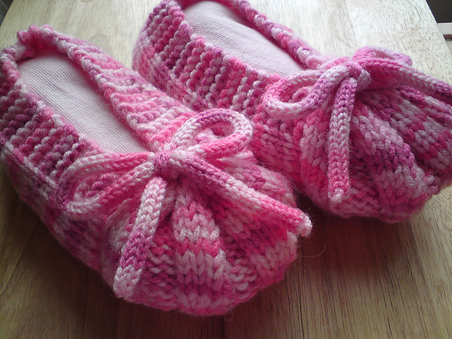 Have a Ball Bow Slippers