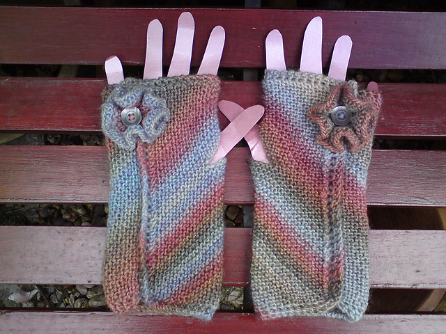 Bunty Fingerless Mittens