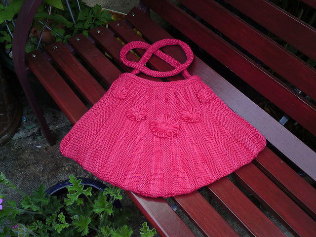 Scarlet Blooms - 'Shelley Bag'