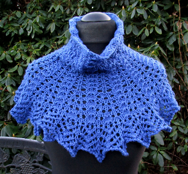 Columbine Cowl