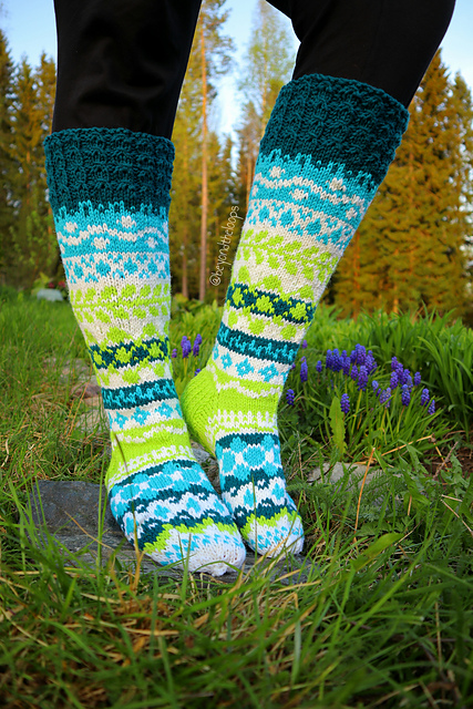 Pom Pom Socks