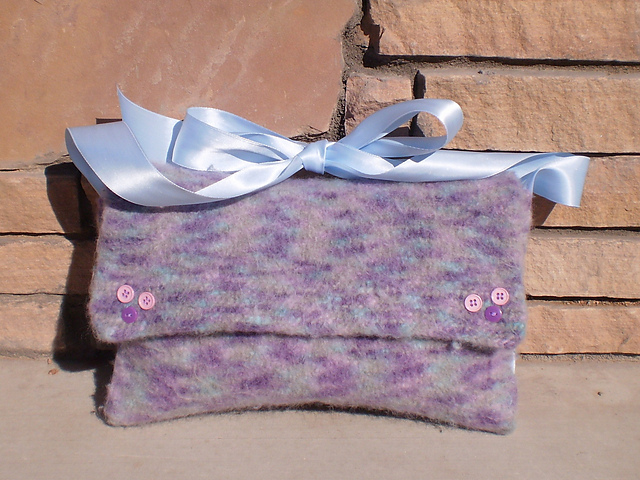 Buttons and Bow Felted Bag