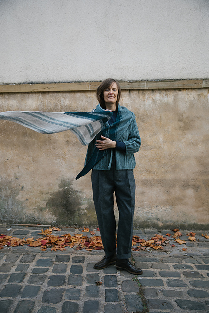 Biches & Bûches no. 75 - Blue Moves scarf