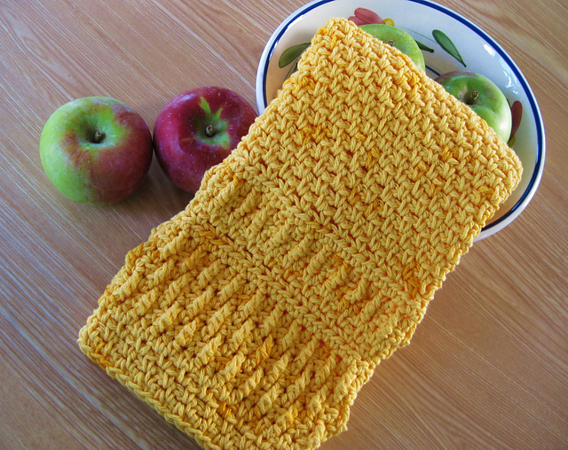 Broken Links Towels