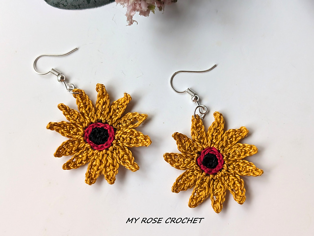 Mini Flower Earring