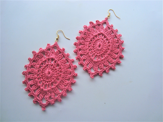 Oval Dangle Earring
