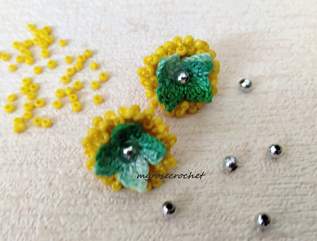 Avaa Stud Earrings