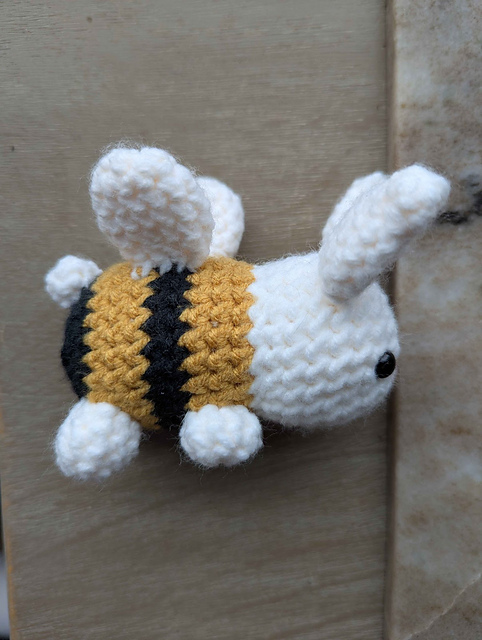 Bee Bunny