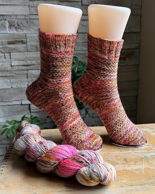 Honey Dew Socks