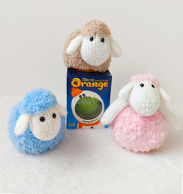 Ravelry: Sheep Chocolate Orange Cover BB061 pattern by Wendy Morgan