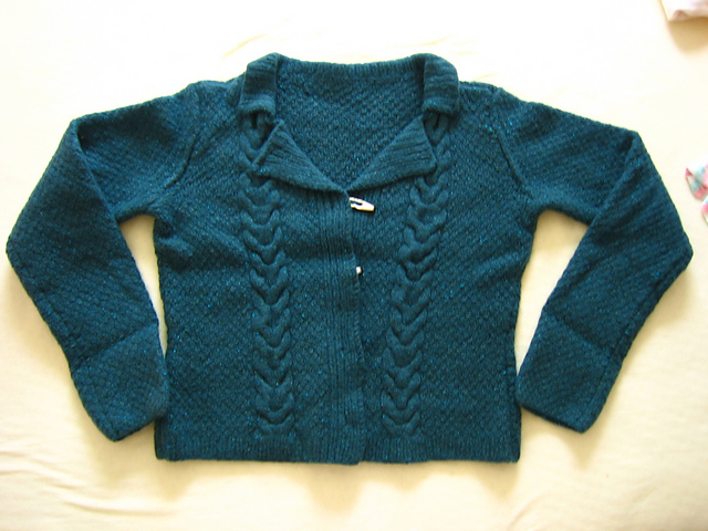 # 26 Kurzjacke mit Zopf