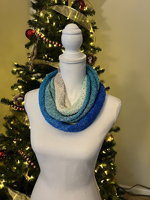 Holiday Tides Cowl
