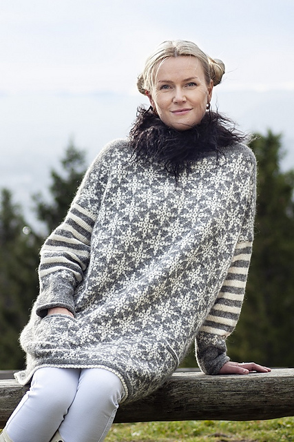 Oversized Star Sweater