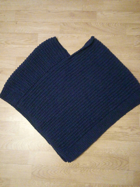 Short poncho