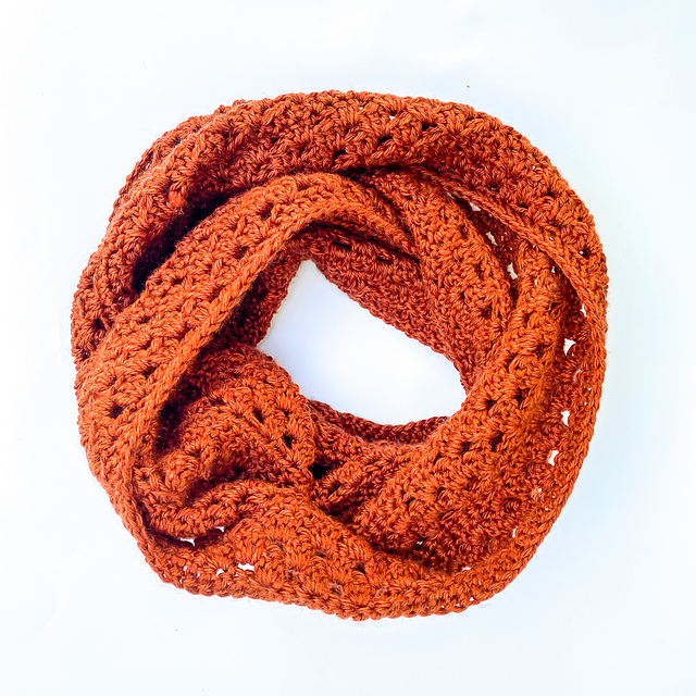 Toasty Infinity Cowl