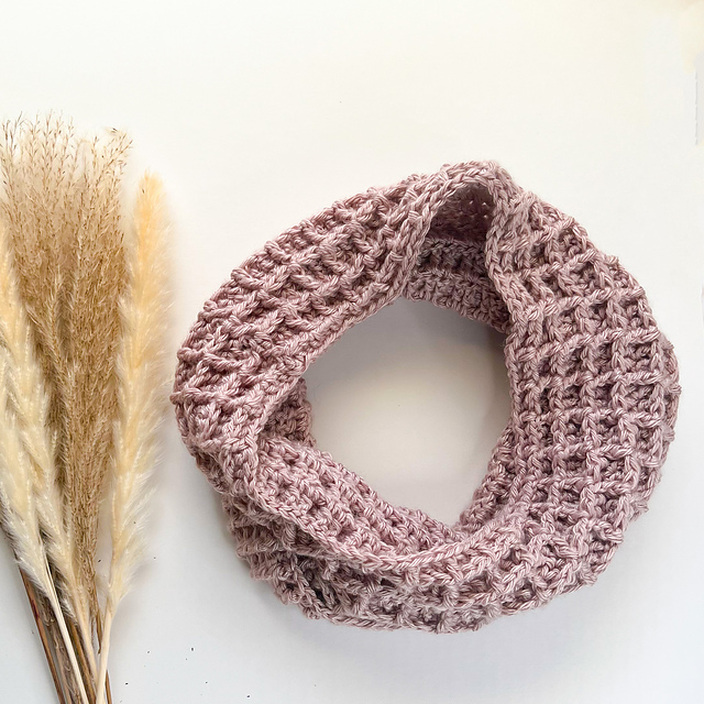 Waffle Stitch Cowl
