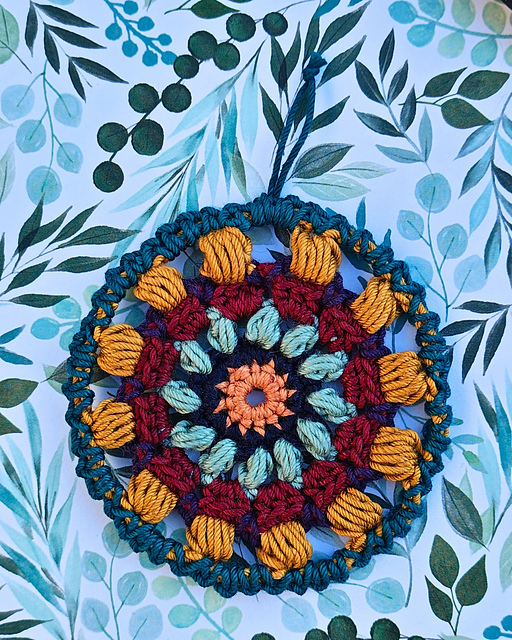 Christmas Bliss Medallion
