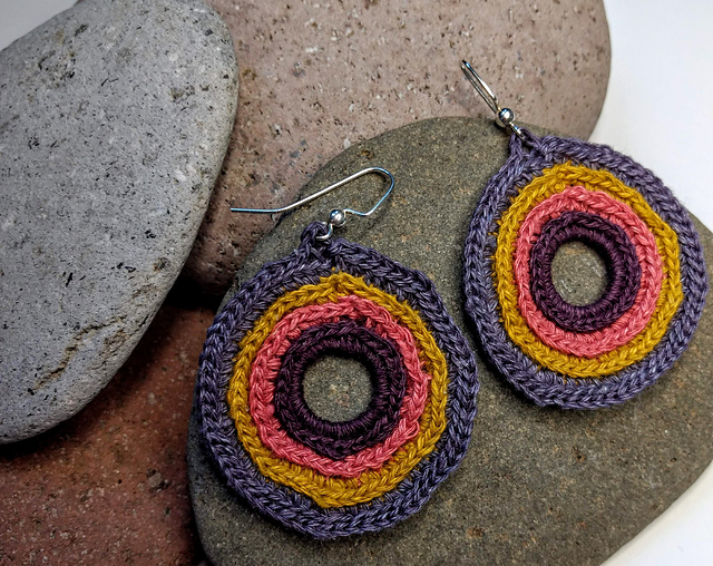 Magbis Circulo Earrings
