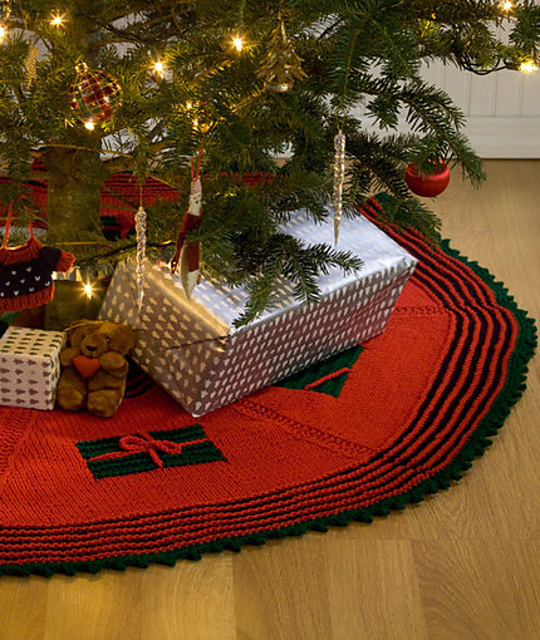 Gifts Around the Tree Skirt