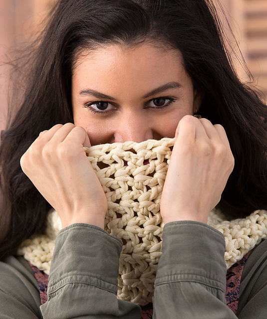 Very V-Stitch Cowl