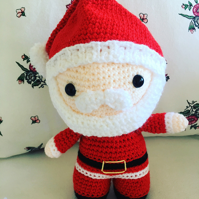 Cuddle-Sized Santa Claus