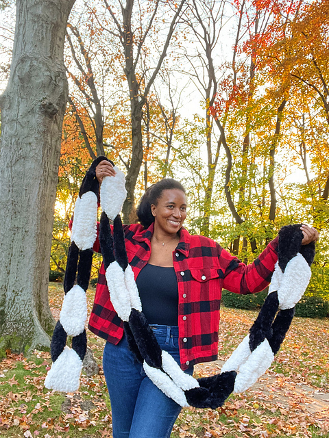 Faux Paper Chain Scarf