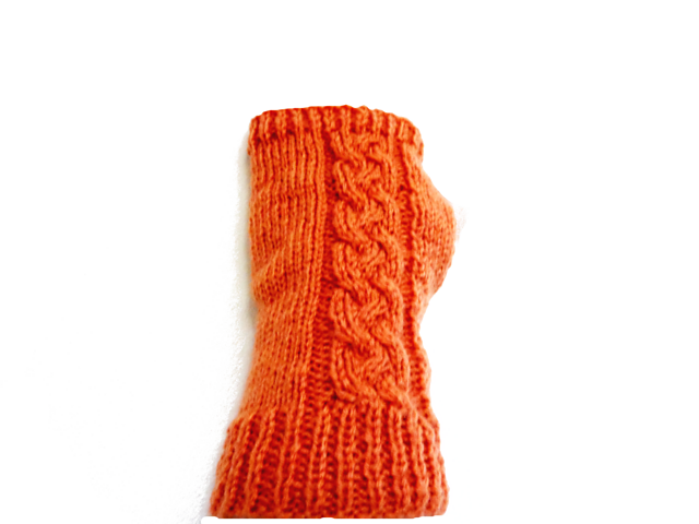 Easy Braided Cable Handwarmers