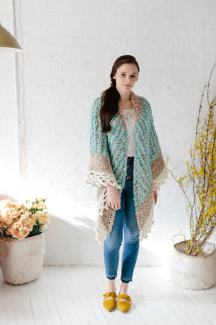 Ravelry: Collage Triangle pattern by Annie Lupton