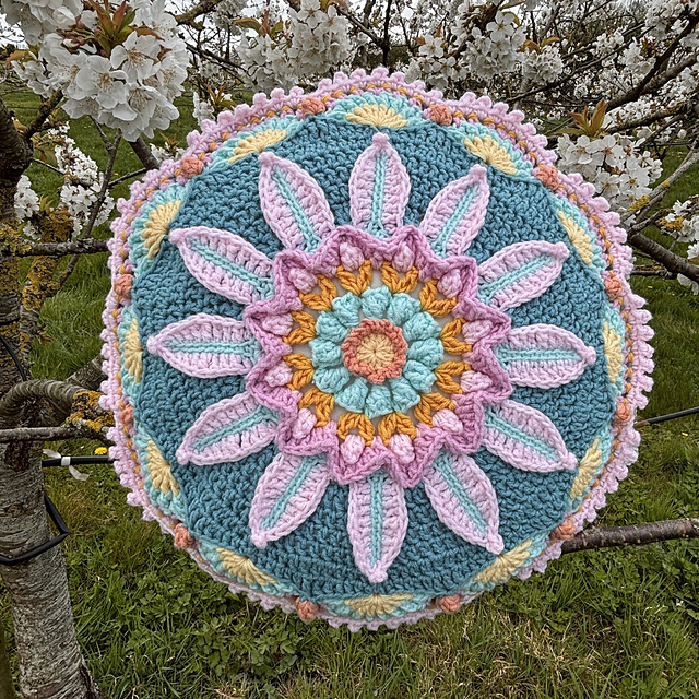 Zinnia Macaron