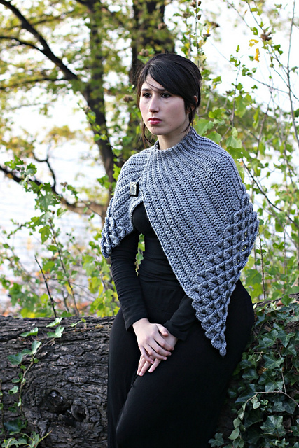 Crocodile Stitch Capelet