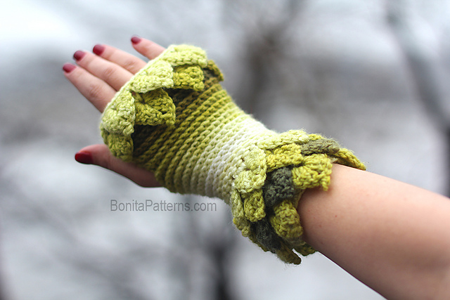 Leafy Fingerless Gloves