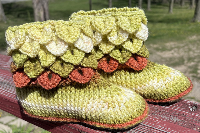 Mommy & Me Spring Leaves Boots