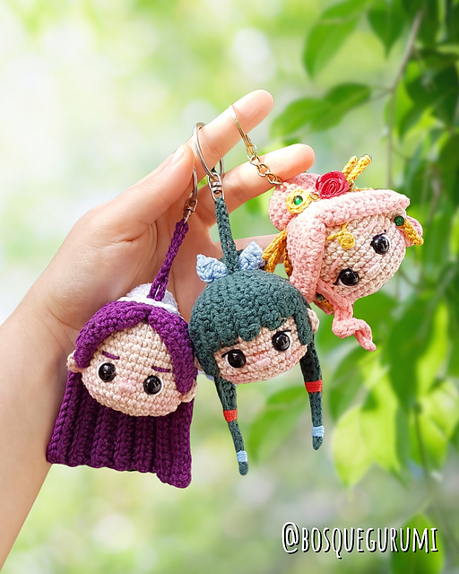 Ravelry: Apothecary Diaries amigurumi keychains pattern by Paola F