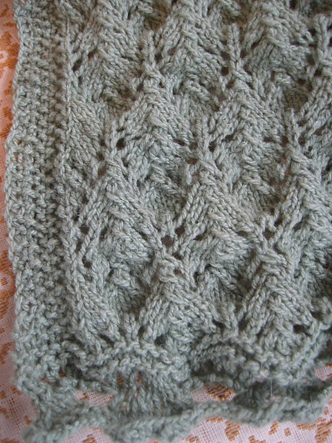 Thistle Leaves - A week in the life of a knitter's cat