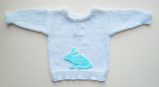Baby's sweater in 4 ply