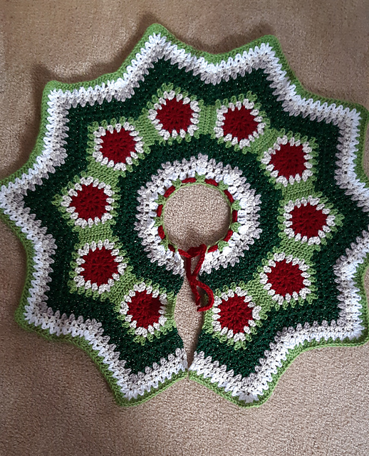 Ravelry BrendaJT's Granny Ripple Tree Skirt