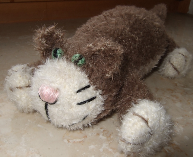 Furry Friends Neck Pillows: Cat